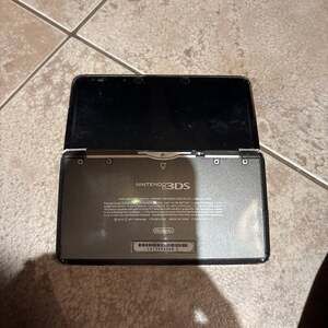 Nintendo 3DS Cosmo Black Handheld System Console CTR-001